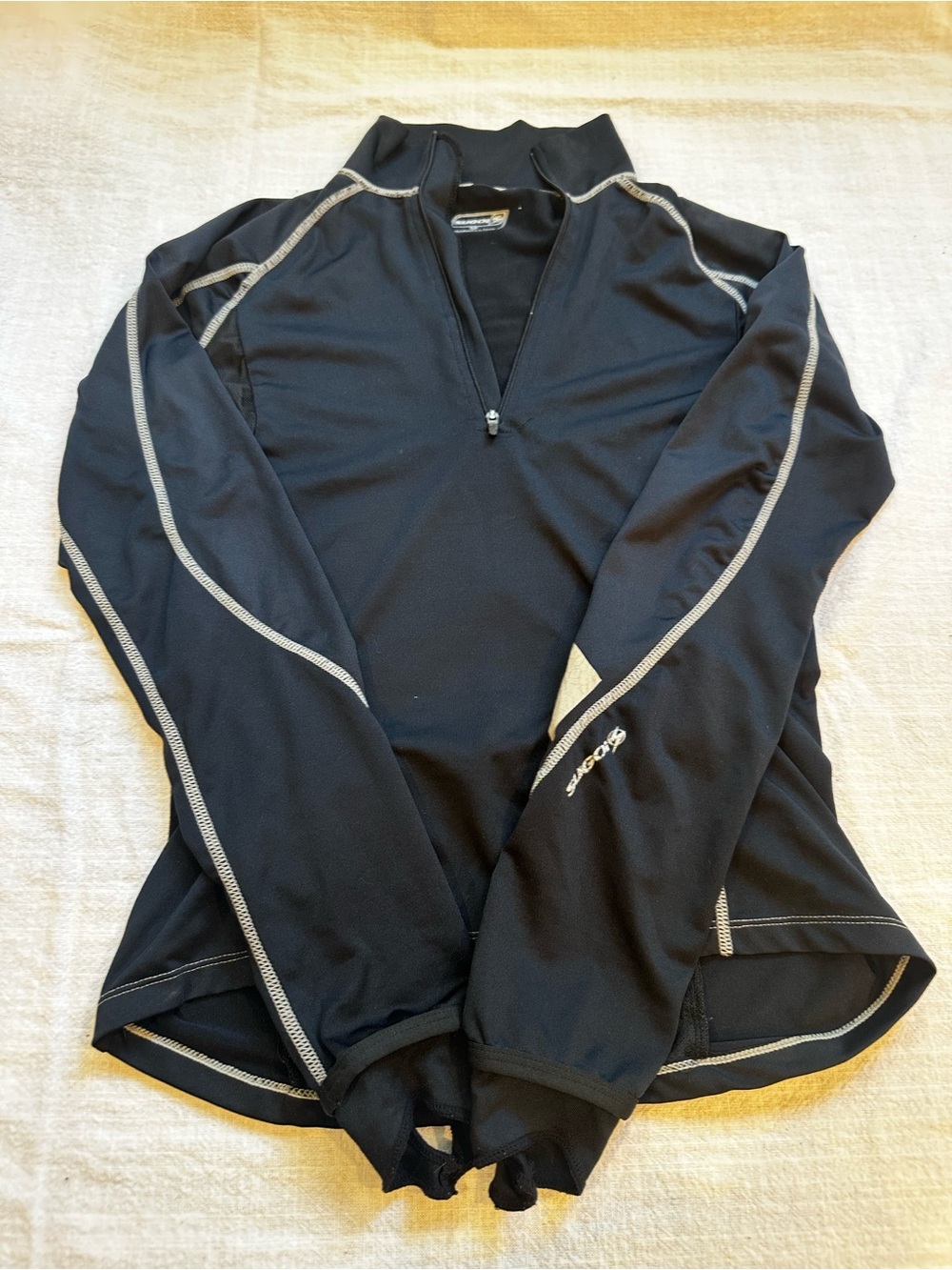 SUGOI Black Quarter-Zip Athletic Pullover with Contrast Stitching